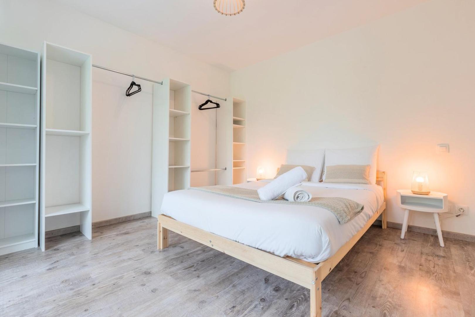 Apartment Near Metro With Parking & Balconies 릴 외부 사진
